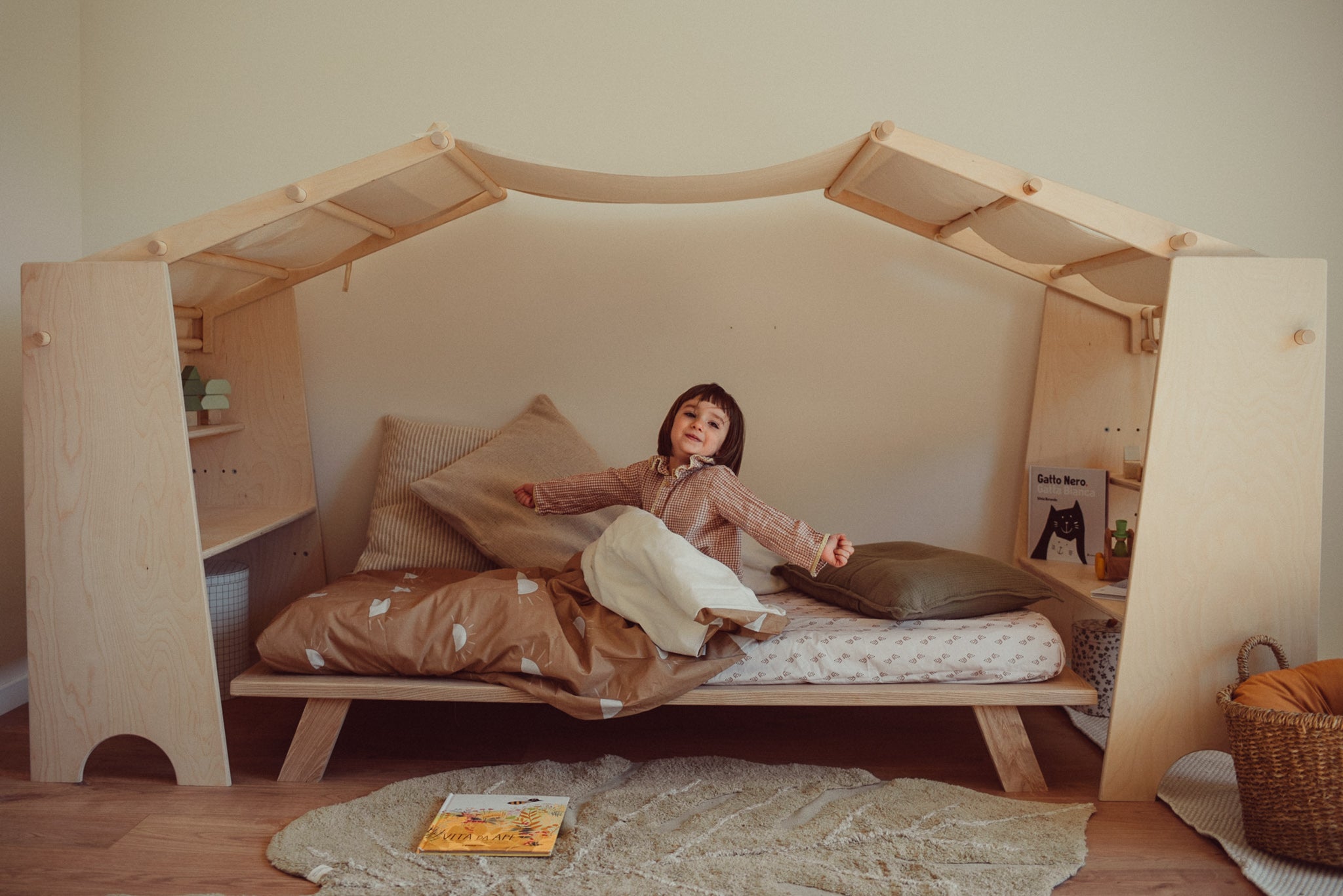 Baita bed • Evolutionary bed with two Waldorf modules