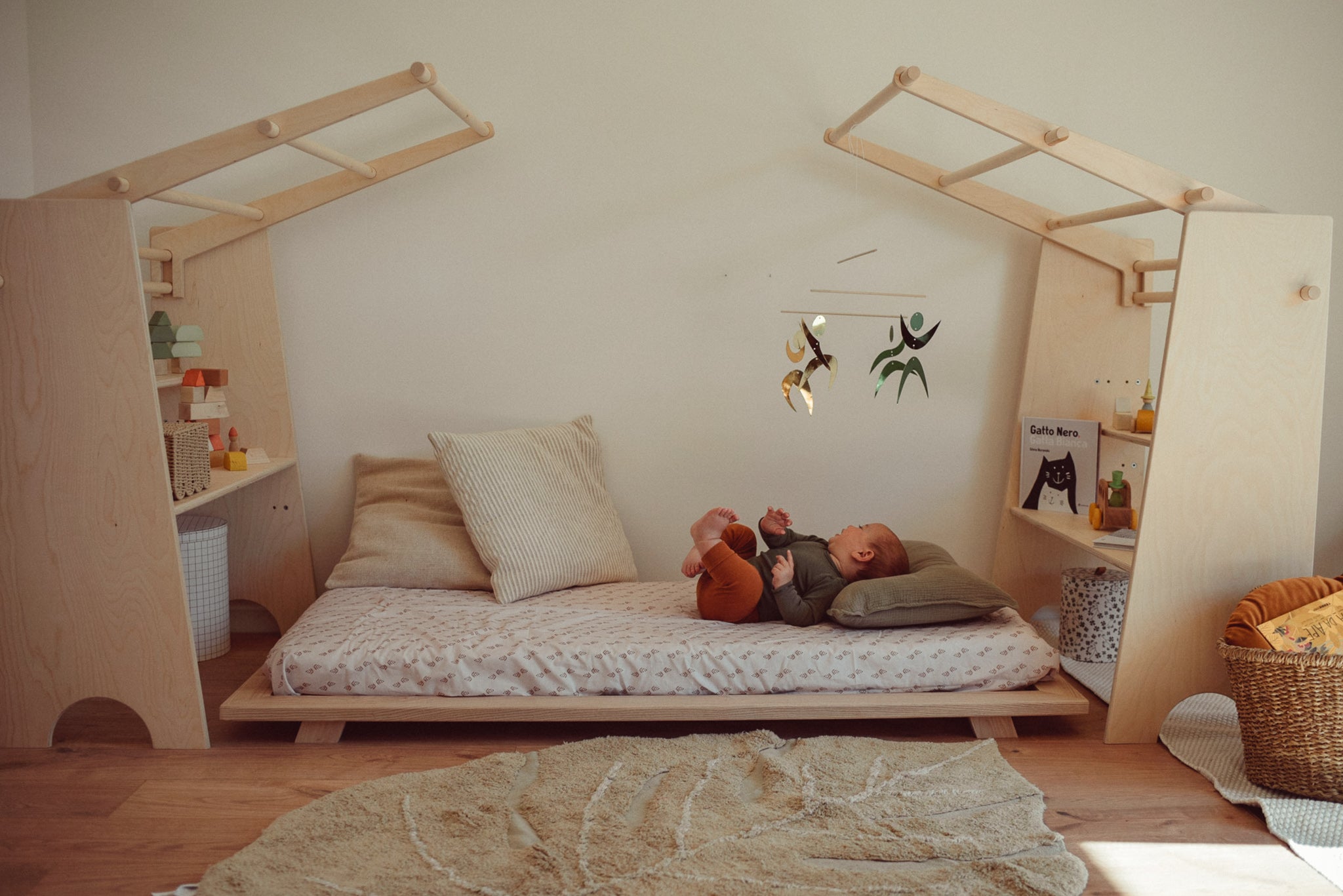 Baita bed • Evolutionary bed with two Waldorf modules